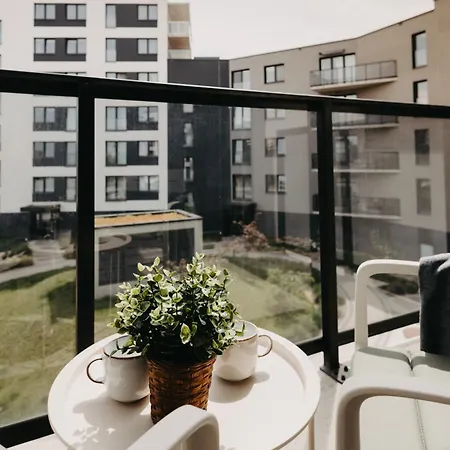 Bialowieska 67 - Z Sypialnia, Balkon W Porcie Popowice - - Fair شقة