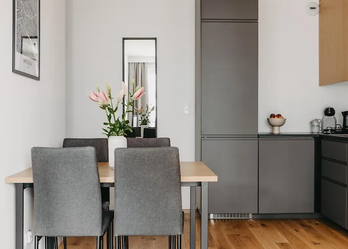 Bialowieska 67 - Z Sypialnia, Balkon W Porcie Popowice - - Fair Wrocław